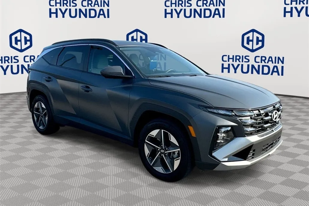 2025 Hyundai Tucson SEL photo 1