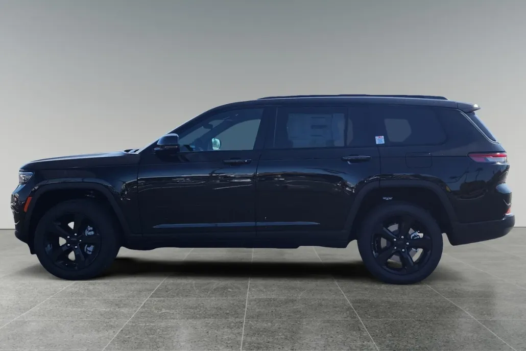 2025 Jeep Grand Cherokee Limited photo 1
