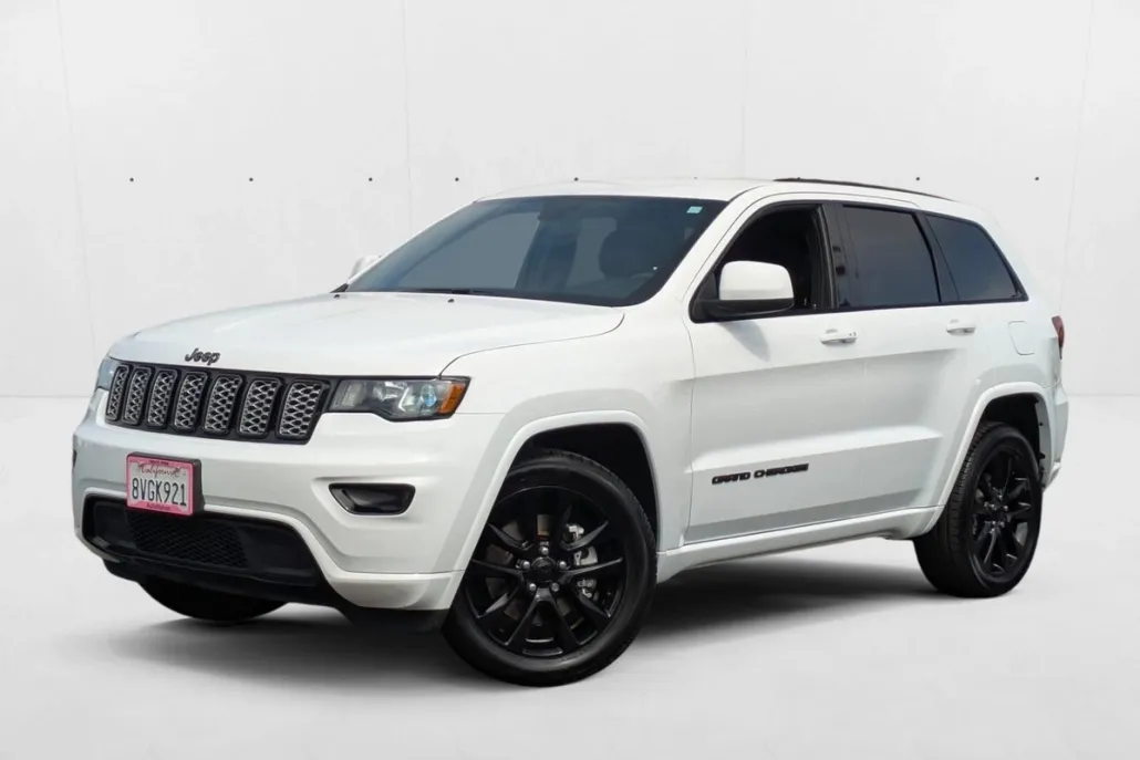 2021 Jeep Grand Cherokee Laredo photo 1