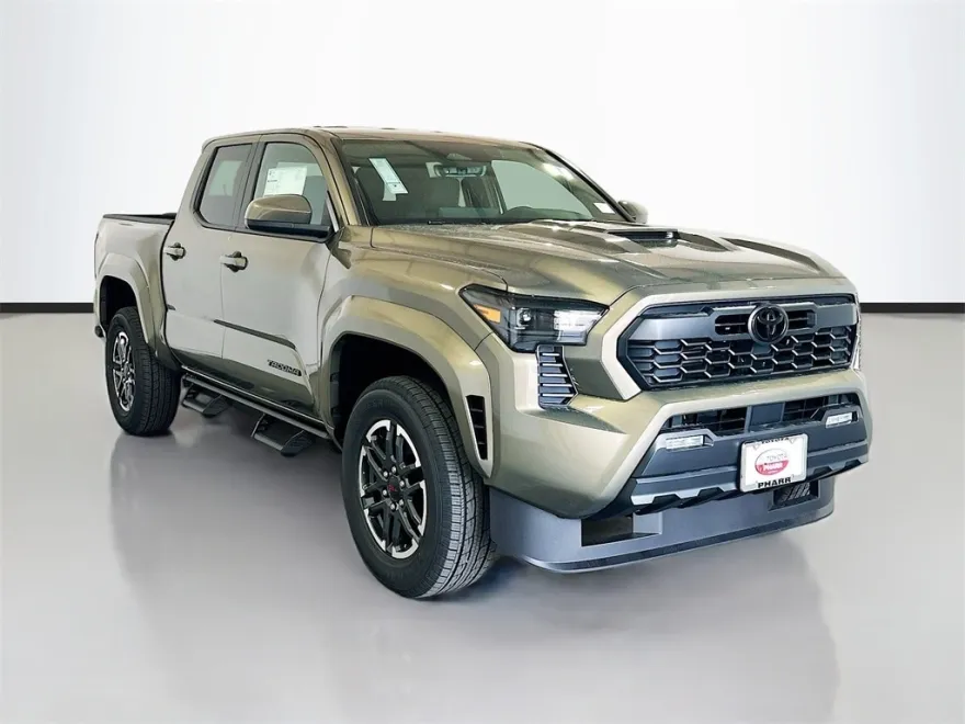 2025 Toyota Tacoma TRD Sport photo 1