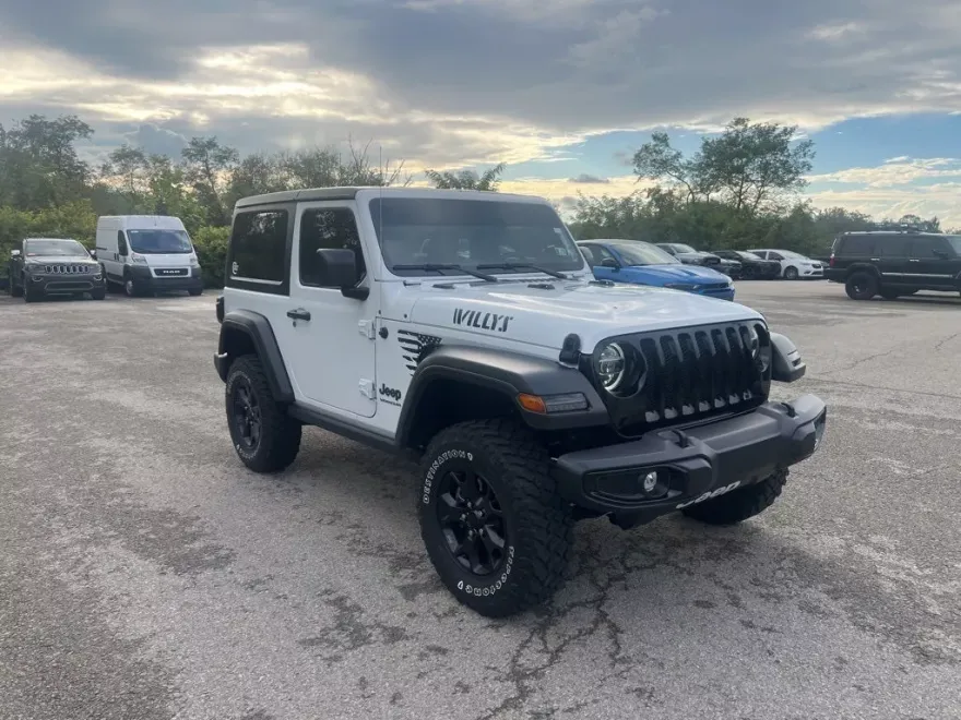 2022 Jeep Wrangler Willys photo 1