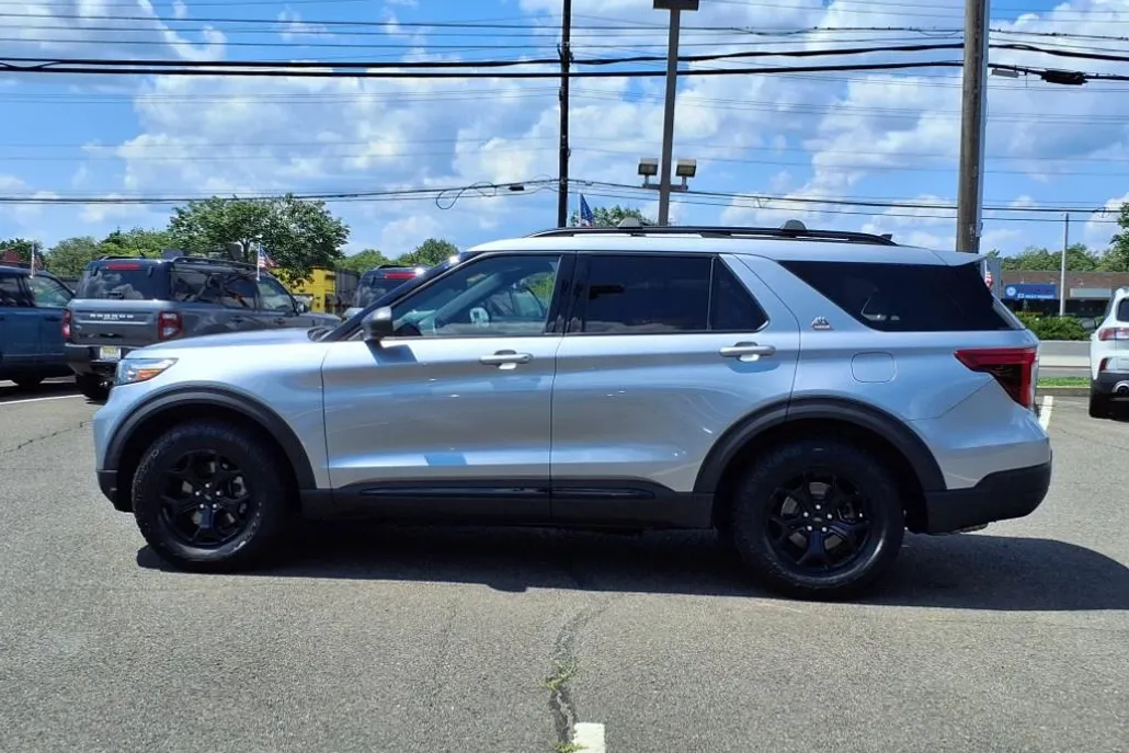 2022 Ford Explorer Timberline photo 1