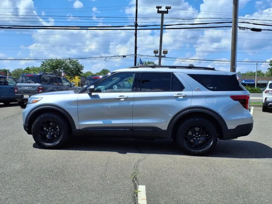 2022 Ford Explorer Timberline photo 1