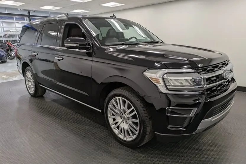 2024 Ford Expedition MAX Limited photo 1