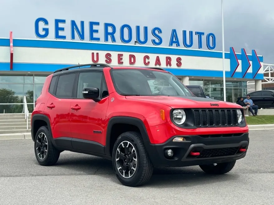 2023 Jeep Renegade Trailhawk photo 1