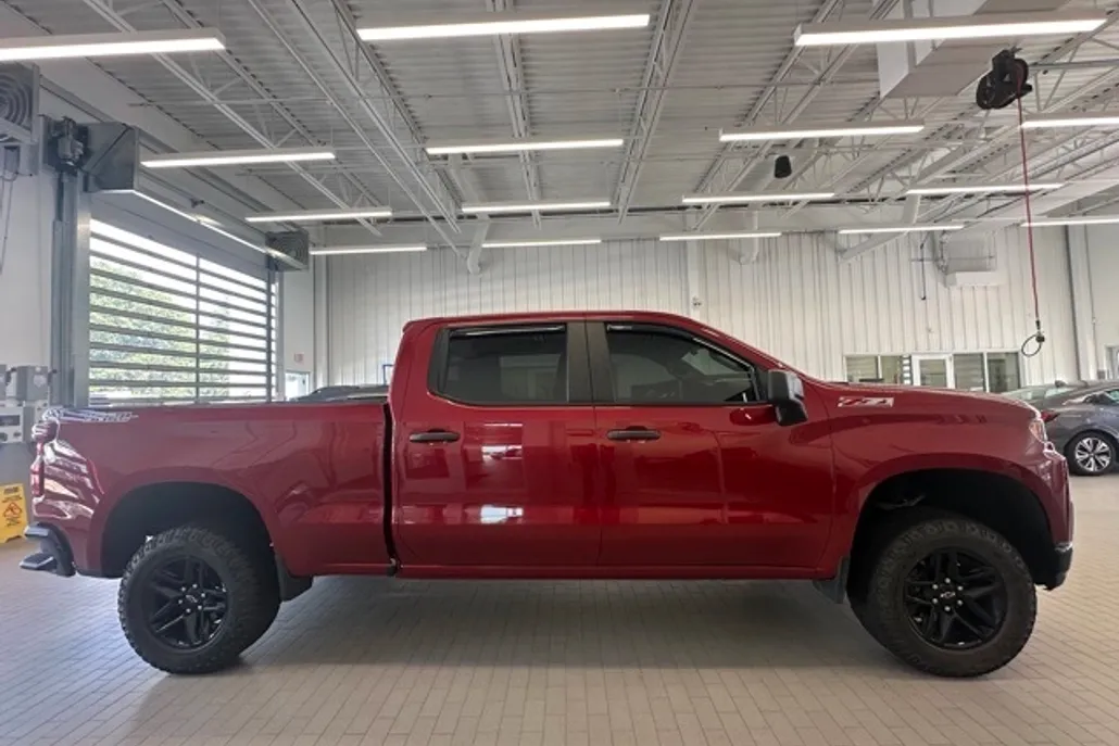 2021 Chevrolet Silverado 1500 Custom Trail Boss photo 1