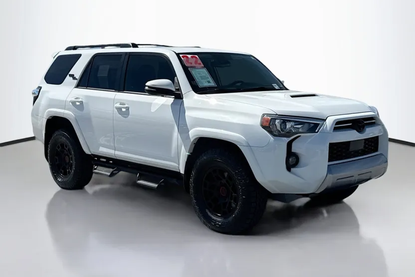 2022 Toyota 4Runner TRD Off-Road Premium photo 1