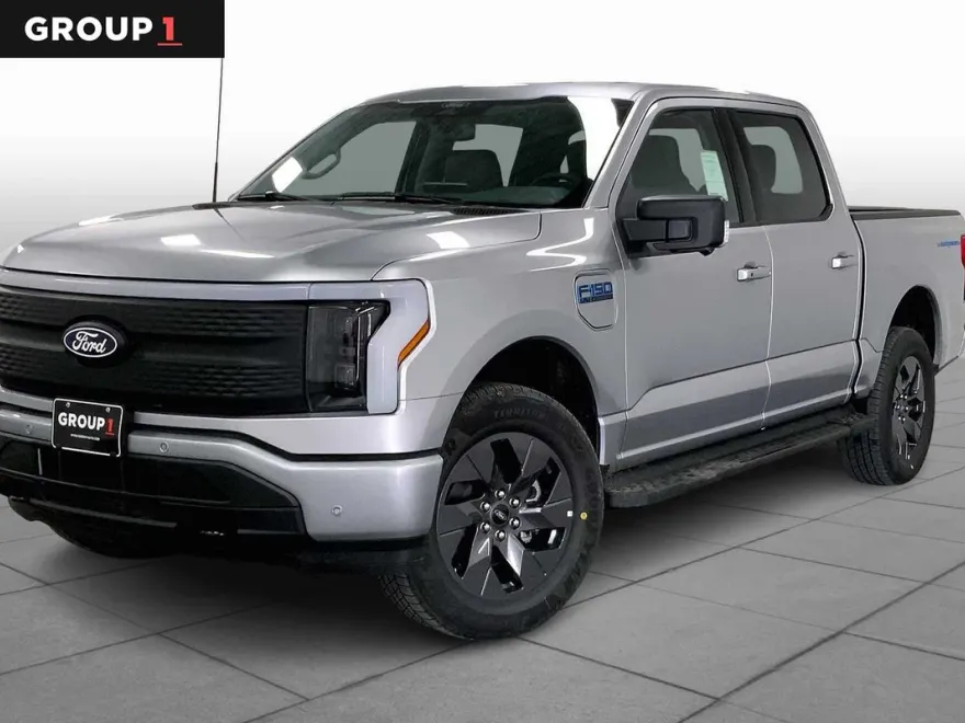 2025 Ford F-150 Lightning photo 1