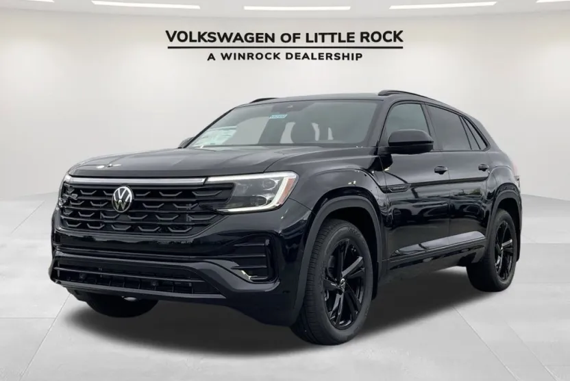 2026 Volkswagen Atlas Cross Sport SEL R-Line photo 1
