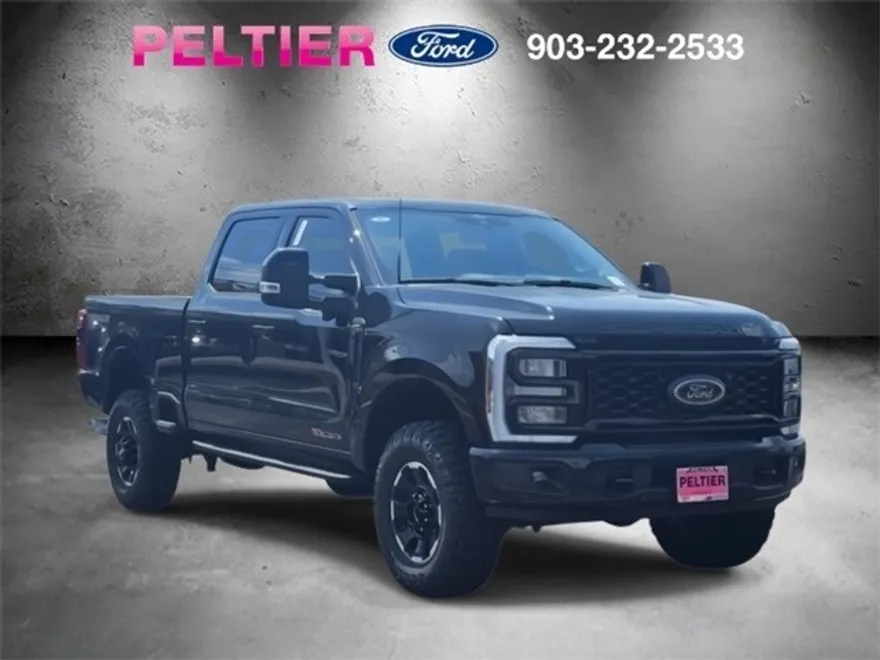 2025 Ford F-250 Lariat photo 1