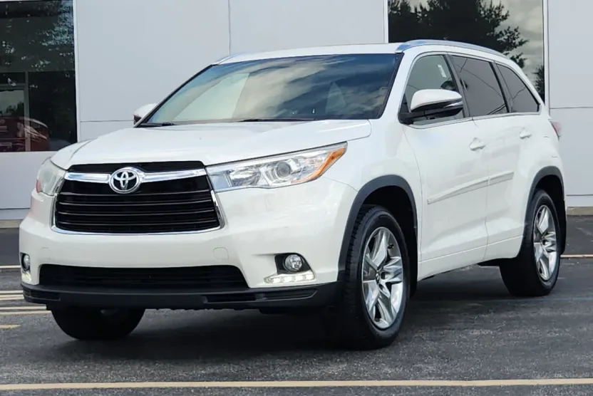 2016 Toyota Highlander Limited photo 1