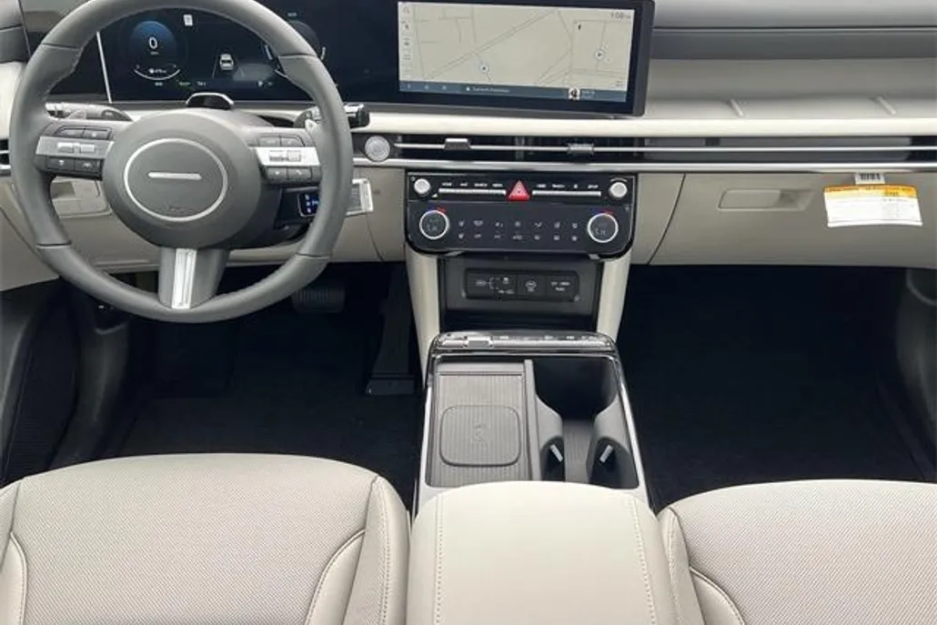 2025 Hyundai Tucson Hybrid Limited photo 1
