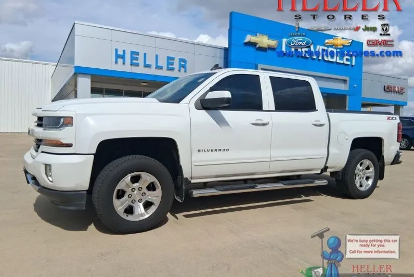 2018 Chevrolet Silverado 1500 LT photo 1