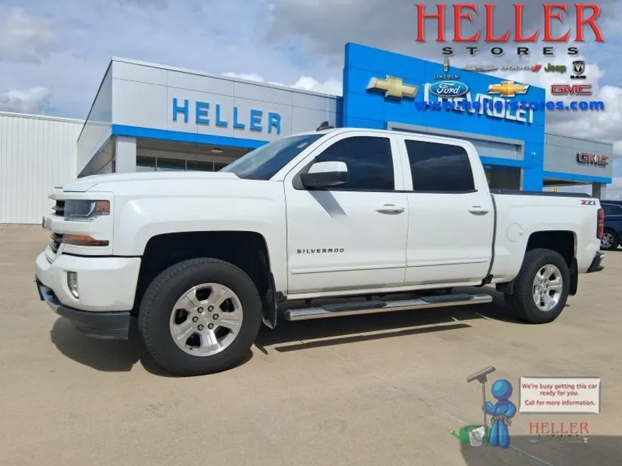 2018 Chevrolet Silverado 1500 LT photo 1