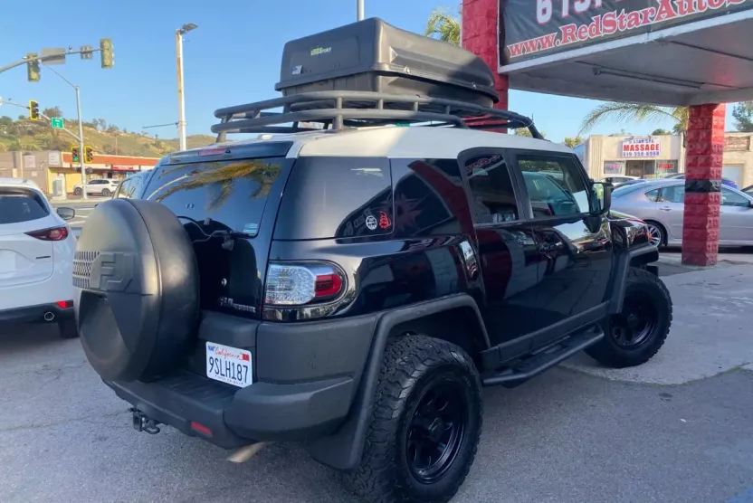 2014 Toyota FJ Cruiser Trail Teams Special Edition photo 1