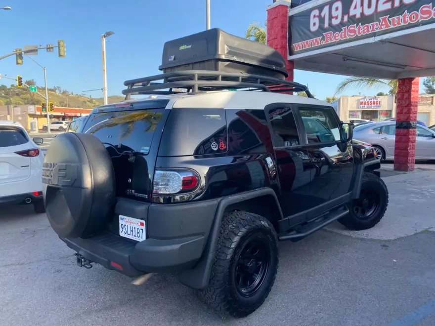 2014 Toyota FJ Cruiser Trail Teams Special Edition photo 1