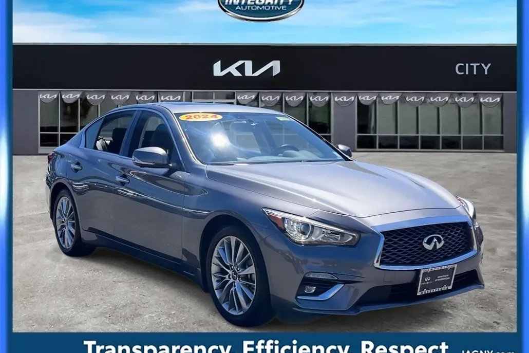 2024 Infiniti Q50 LUXE photo 1