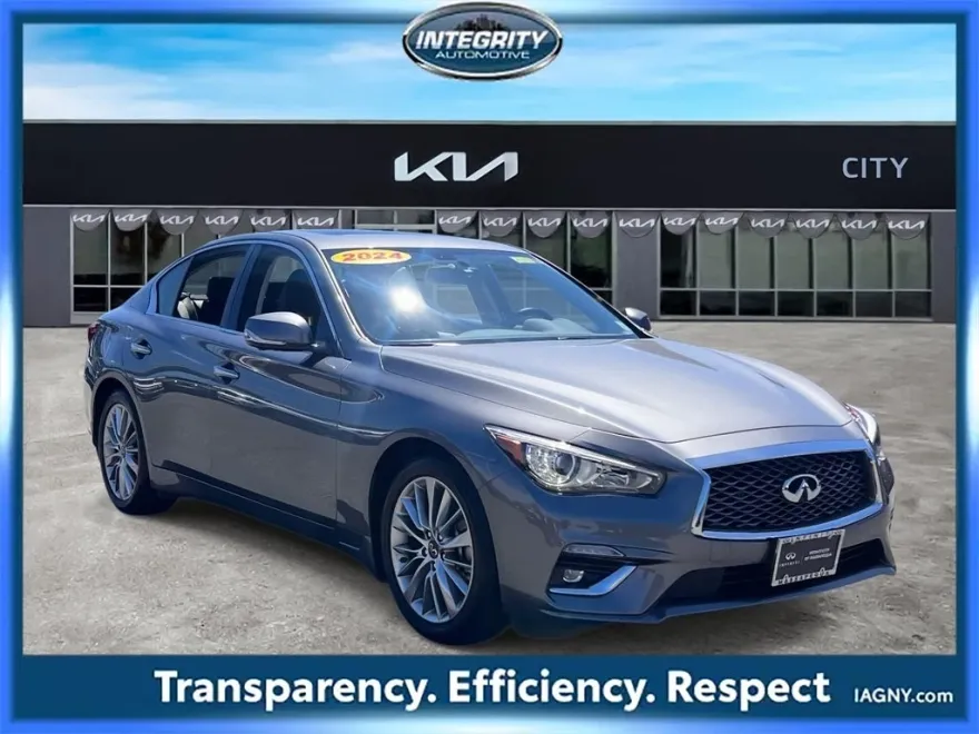 2024 Infiniti Q50 LUXE photo 1