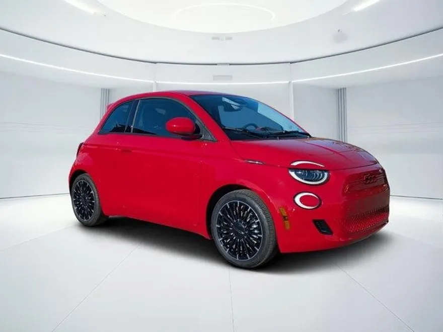 2024 Fiat 500e Red photo 1