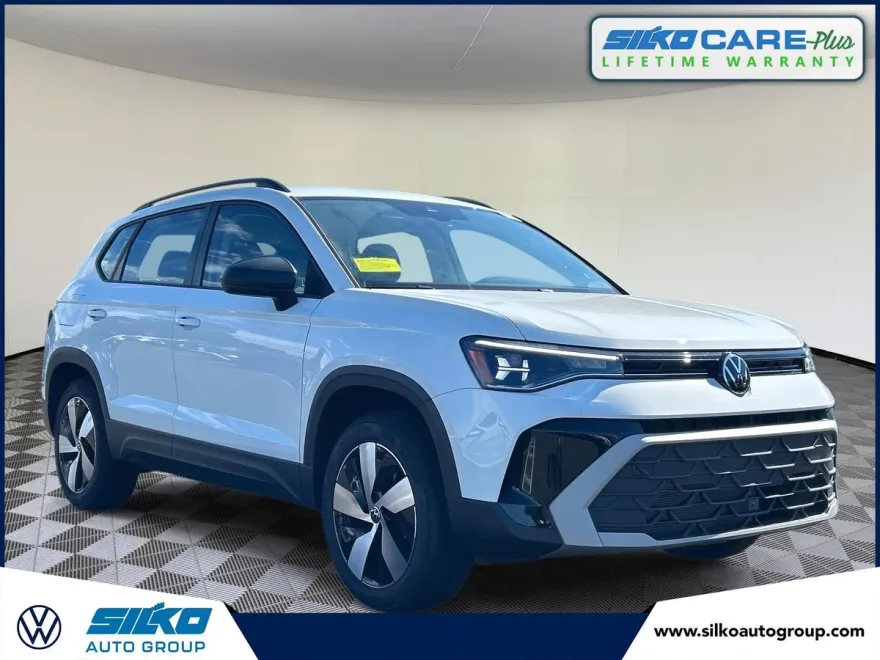 2025 Volkswagen Taos S photo 1