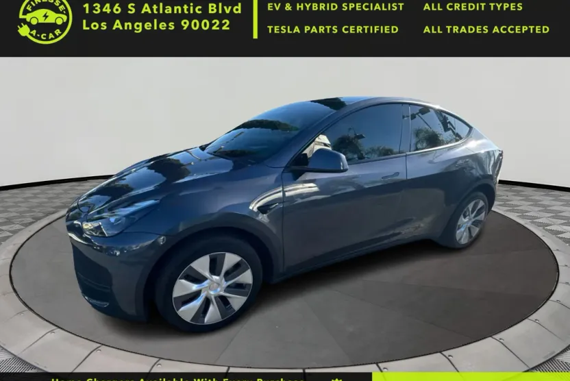 2023 Tesla Model Y Long Range photo 1