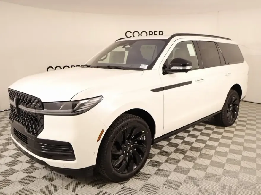 2025 Lincoln Navigator Reserve photo 1