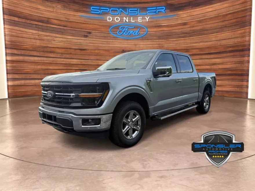 2025 Ford F-150 XLT photo 1