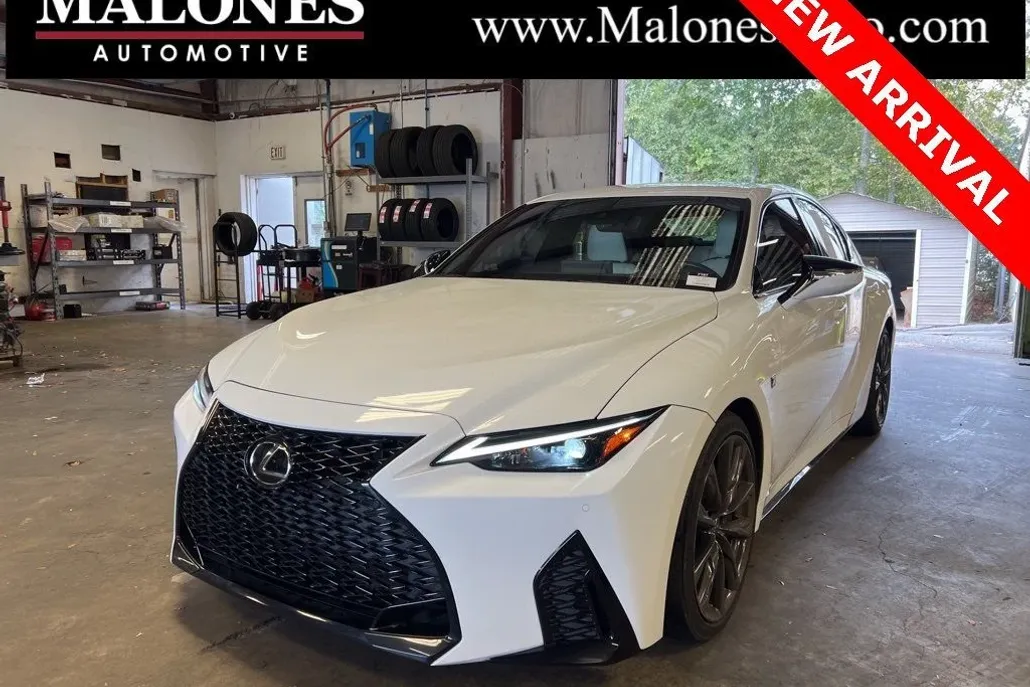 2021 Lexus IS 350 F SPORT photo 1