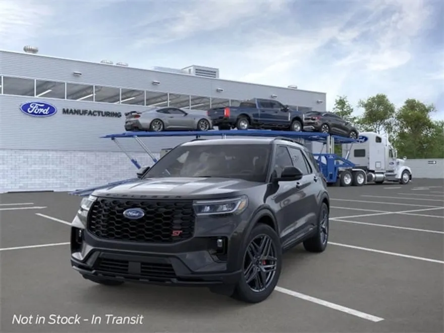 2025 Ford Explorer ST photo 1