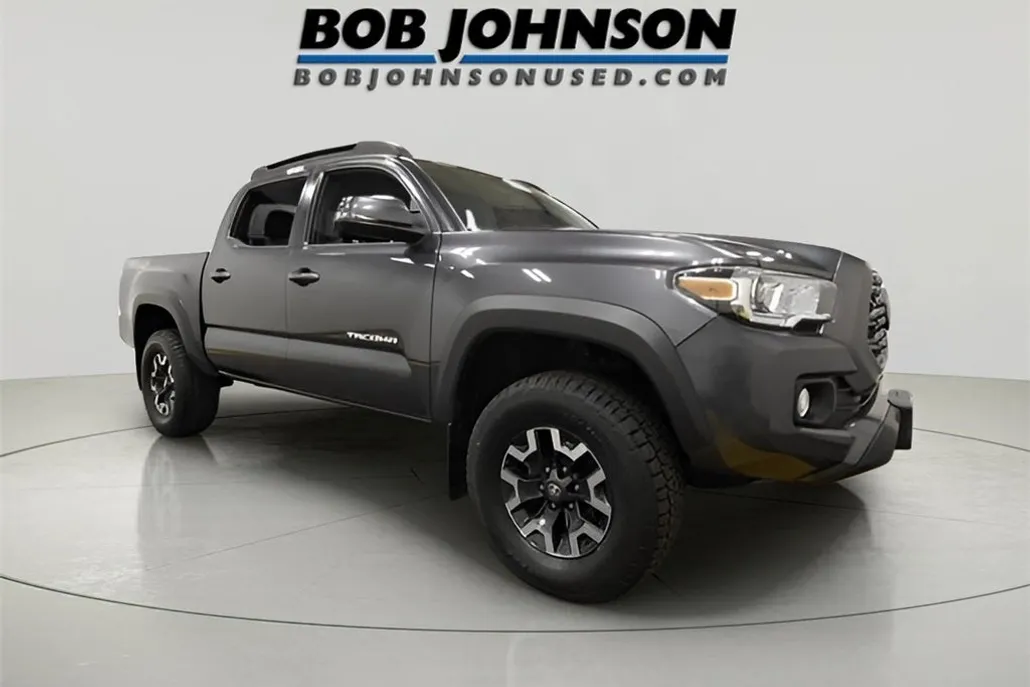2022 Toyota Tacoma SR V6 photo 1