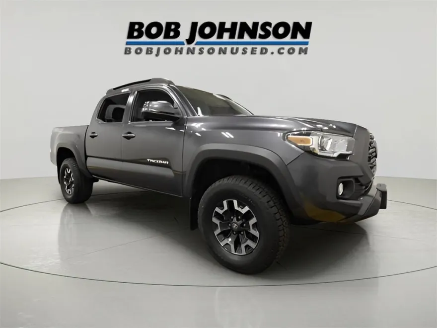 2022 Toyota Tacoma SR V6 photo 1