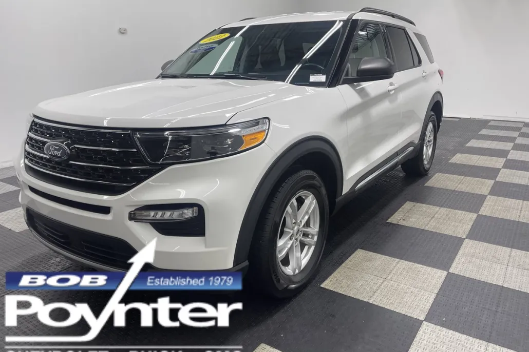 2022 Ford Explorer XLT photo 1