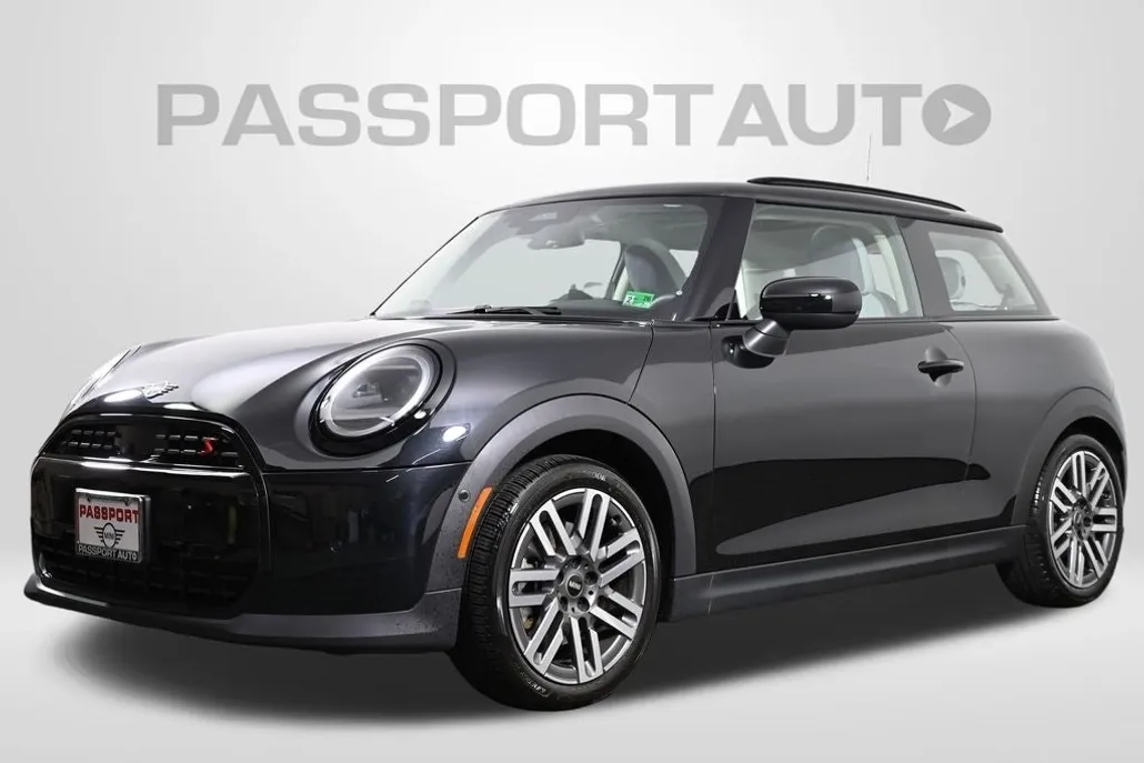 2025 Mini Cooper 2 Door Hardtop S photo 1