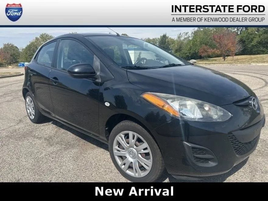 2014 Mazda Mazda2 Sport photo 1