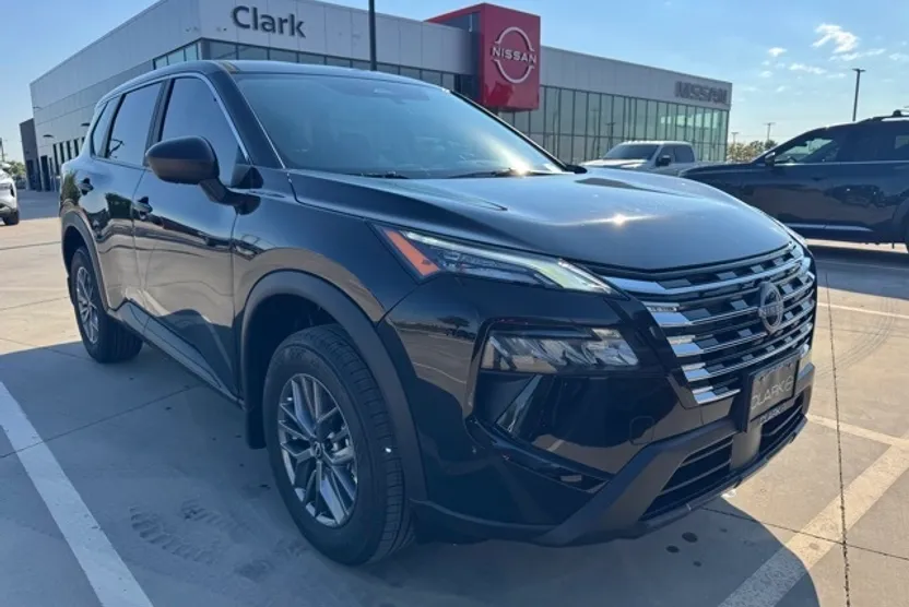 2026 Nissan Rogue S photo 1