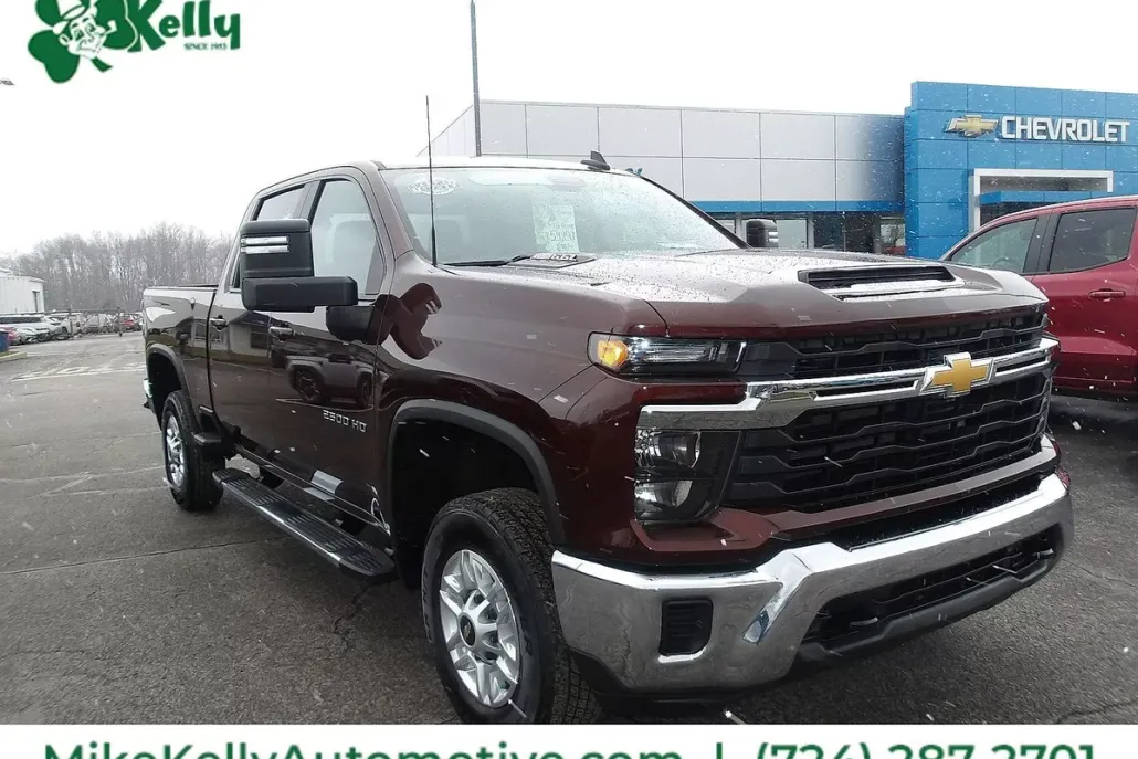 2024 Chevrolet Silverado 2500HD LT photo 1