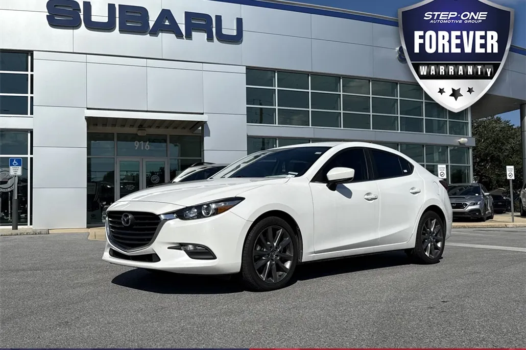 2018 Mazda Mazda3 Touring photo 1
