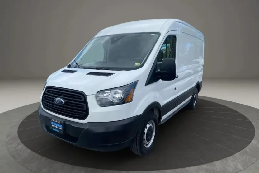 2019 Ford Transit Van photo 1