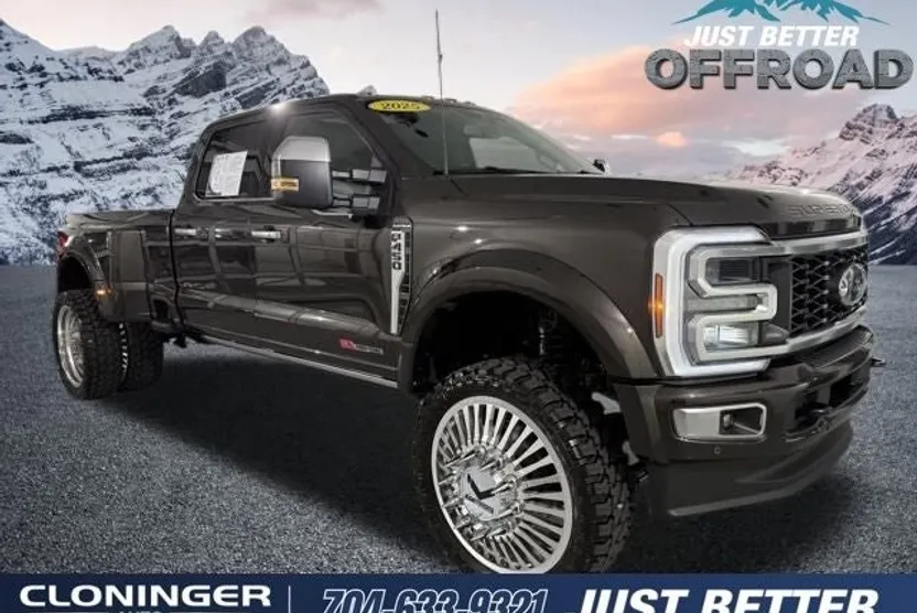 2025 Ford F-450 photo 1