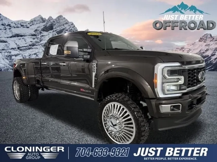 2025 Ford F-450 photo 1