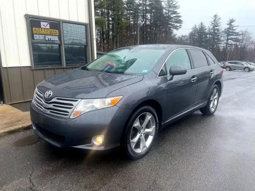 2011 Toyota Venza photo 1