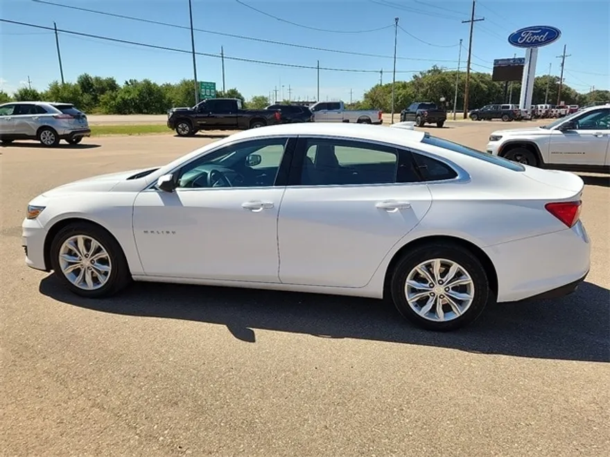 2024 Chevrolet Malibu 1LT photo 1