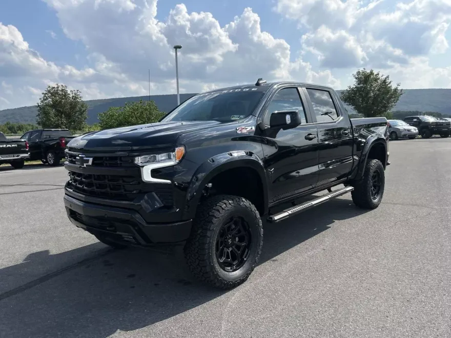 2025 Chevrolet Silverado 1500 RST photo 1