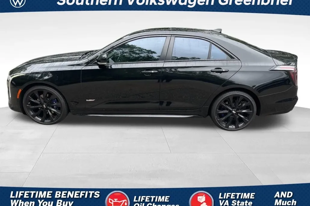 2021 Cadillac CT4 photo 1