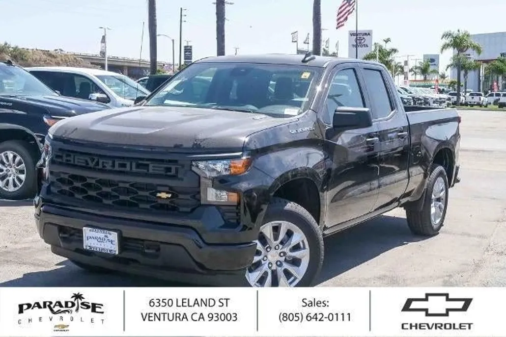 2026 Chevrolet Silverado 1500 Custom photo 1