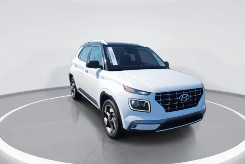 2023 Hyundai Venue Limited photo 1