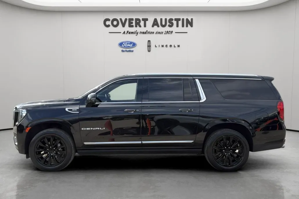 2023 Gmc Yukon XL Denali photo 1