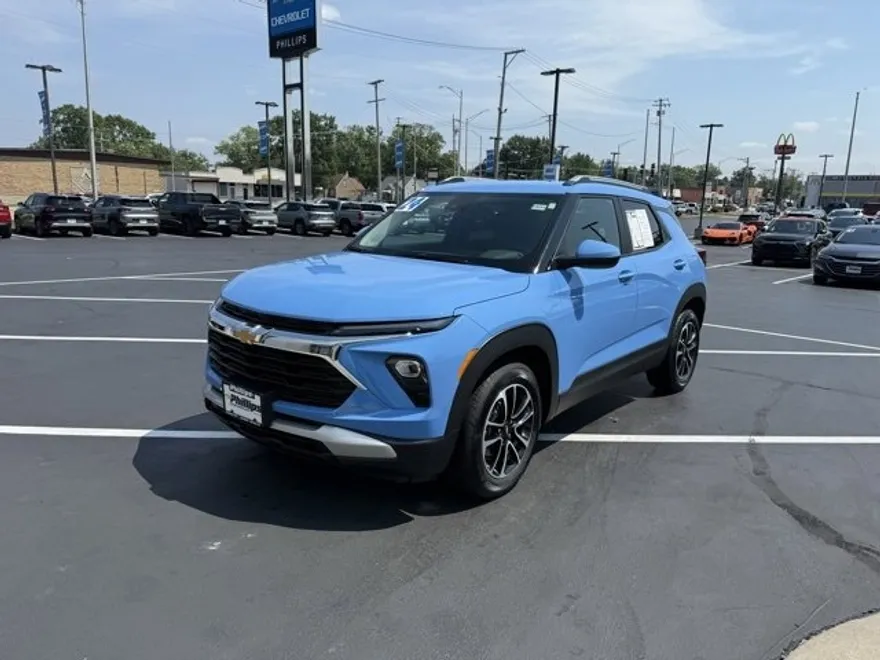 2024 Chevrolet Trailblazer LT photo 1