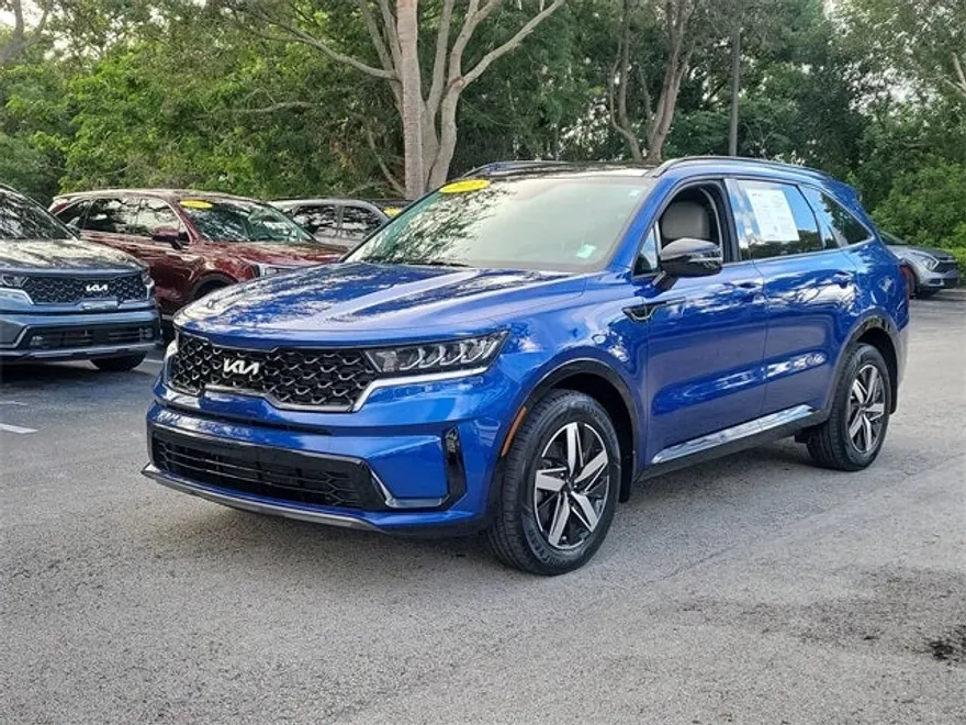 2022 Kia Sorento S photo 1