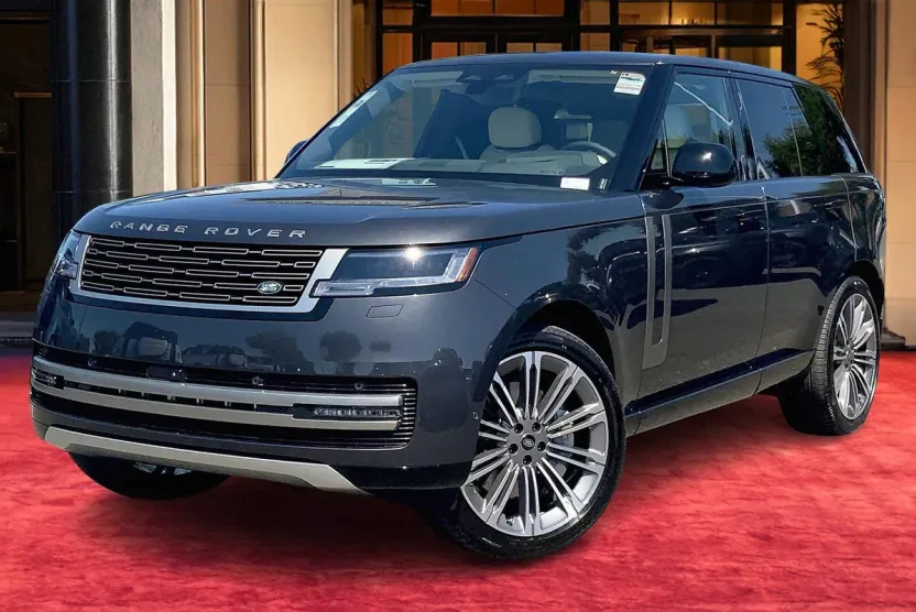 2025 Land Rover Range Rover SE photo 1